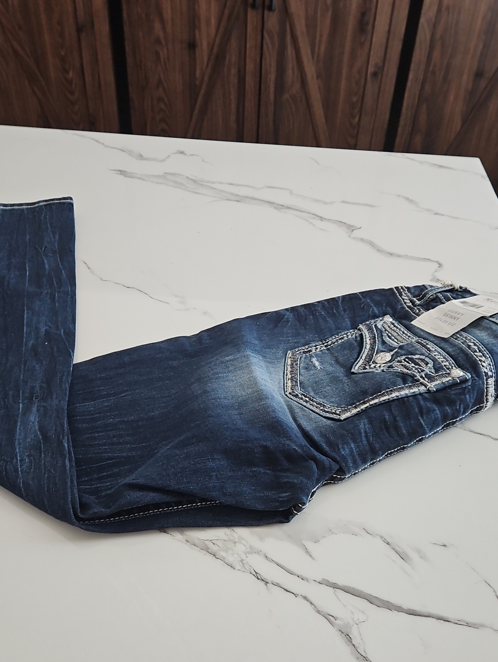 Classic Blue Women’s Stretch Jeans - Slim Fit - Picture 2 of 3